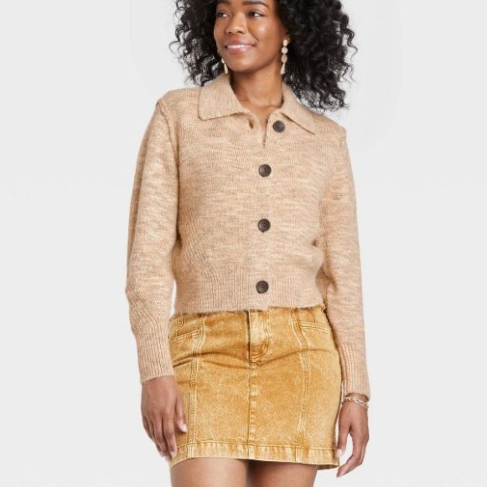 **NWT** Cozy Universal Thread Button-front Cardigan